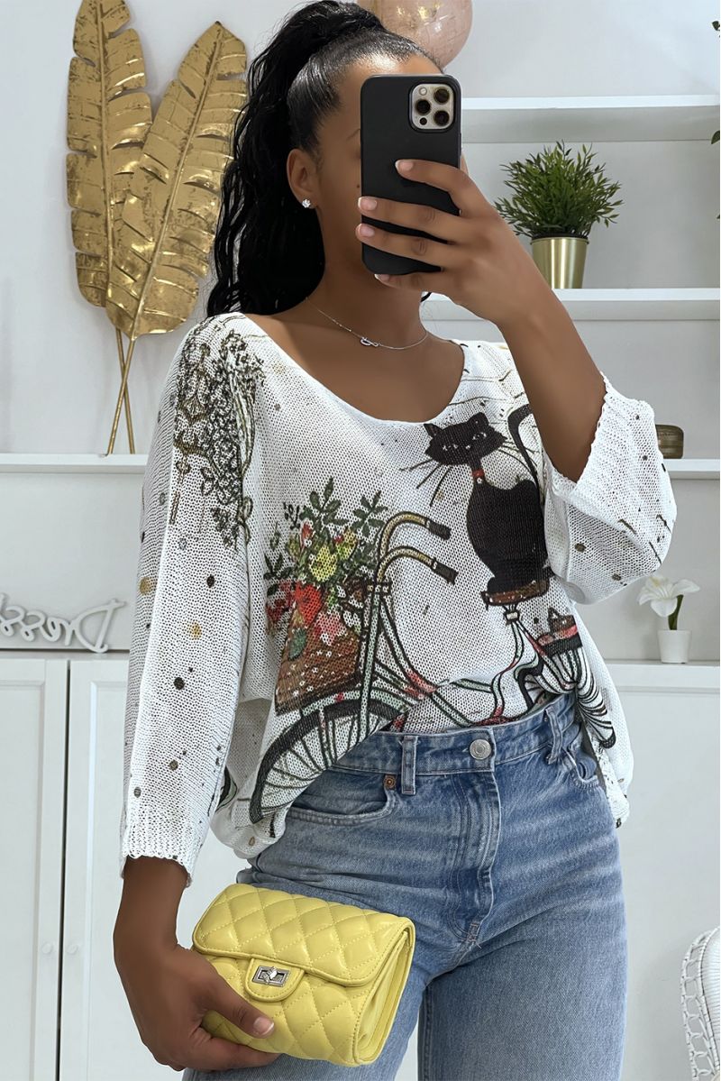 Loose-fitting white knit top with half-length sleeves and cat on a bicycle designs - 3