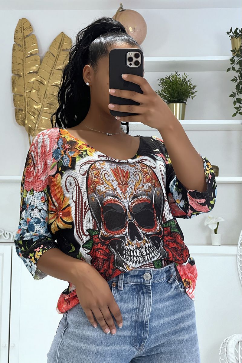 Haut ample blanc en maille à manches mi-longues à motif tête de mort et motif multicolore - 1