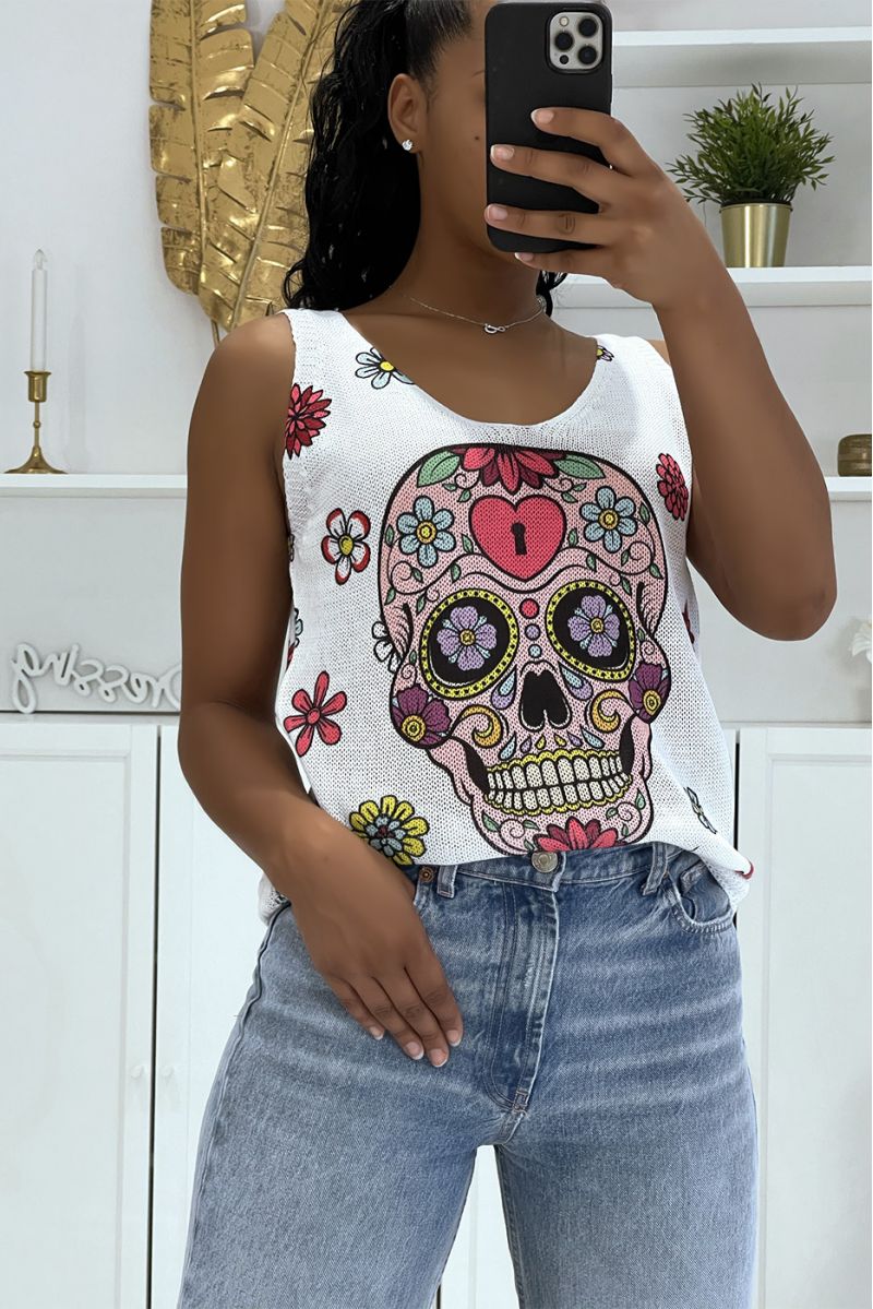 White knit V-neck tank top with floral print and calaveras - 1