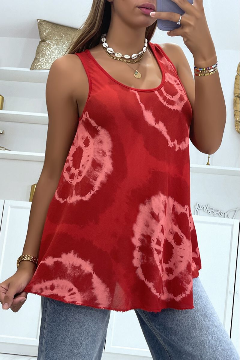 Red tank top with original and trendy color scheme - 2