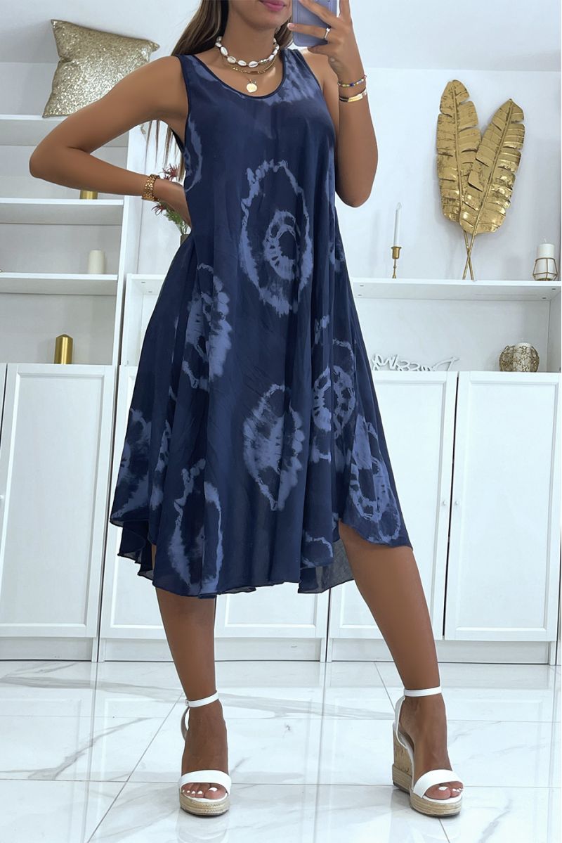 Mid-length navy beach dress with super trendy color scheme - 2