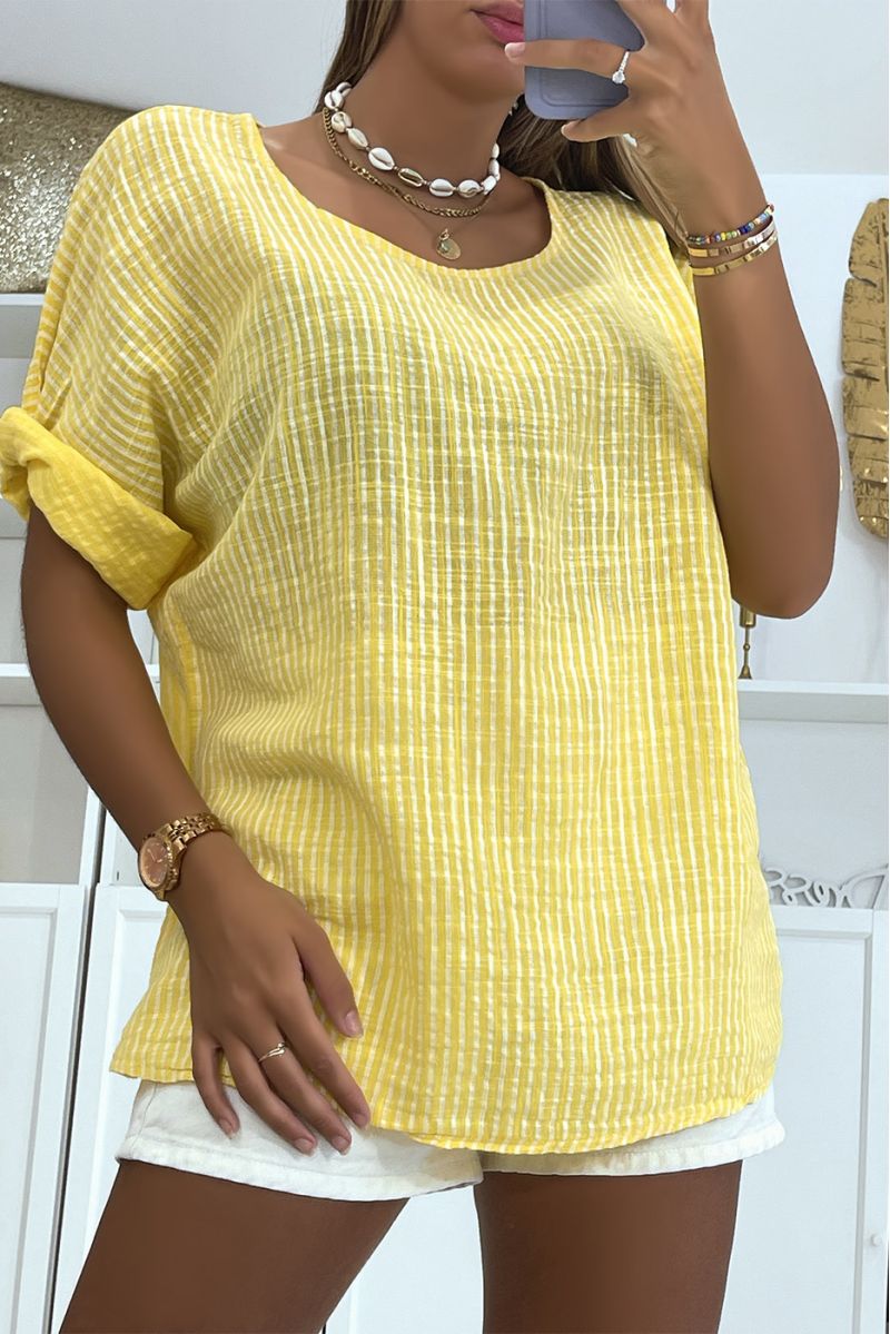 Loose yellow top with stripes and timeless round neck adapts to all body types - 1