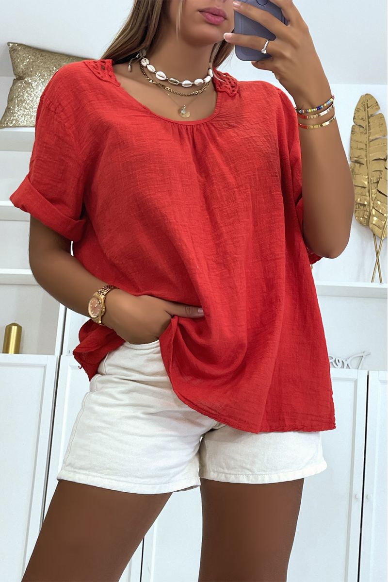 Loose red cotton top with beautiful lace on the back and round neck - 2