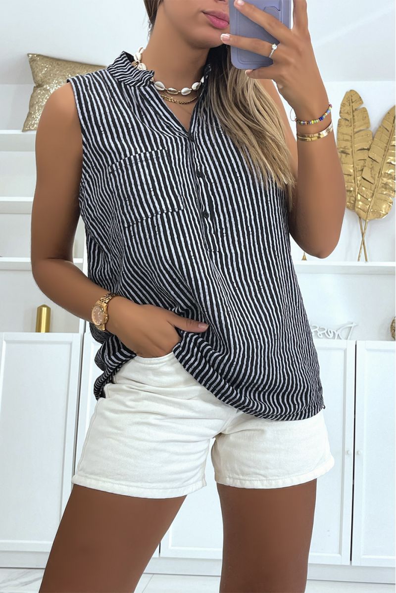 Black striped tank top with pocket and small buttons on the ample and comfortable chest - 2