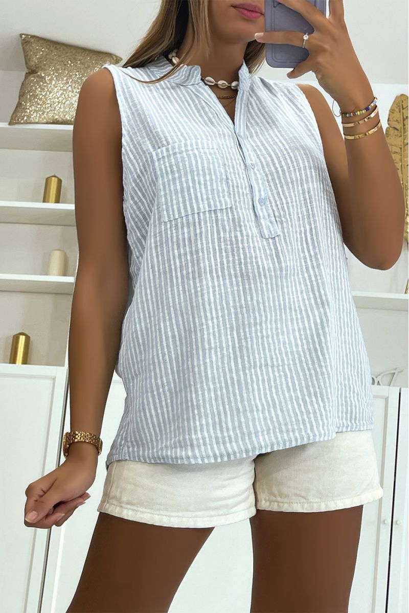 Sky blue striped tank top pocket and small buttons on the ample and comfortable chest - 1
