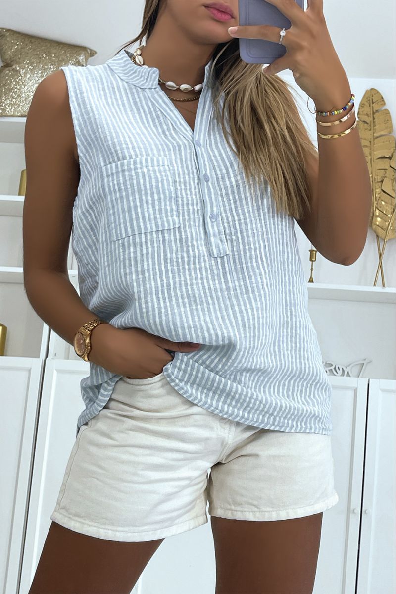 Sky blue striped tank top pocket and small buttons on the ample and comfortable chest - 2