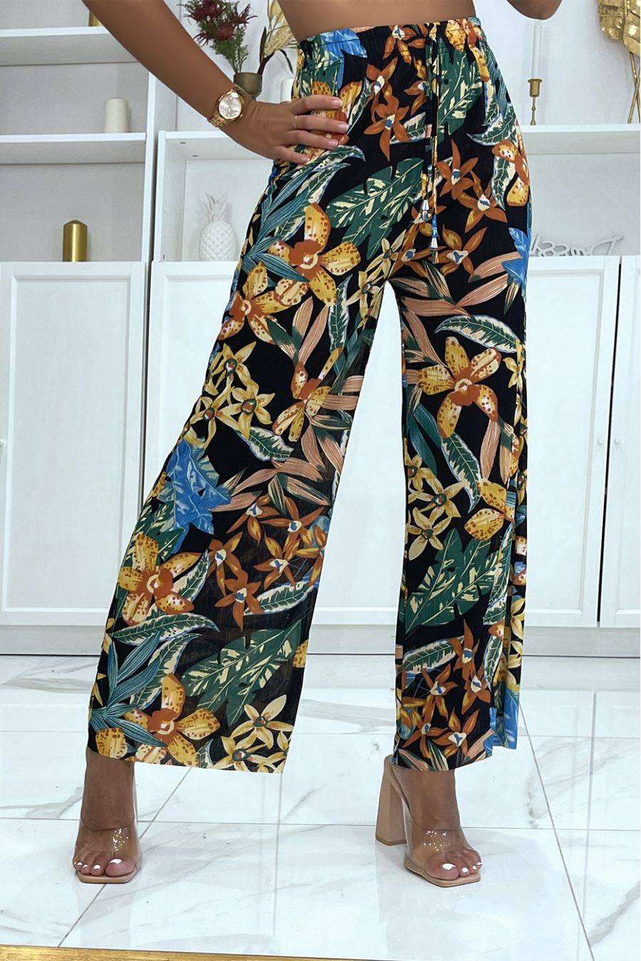 Pantalon patte d'éléphant moutarde à imprimé floral et feuillage cintrée à la taille  - 2