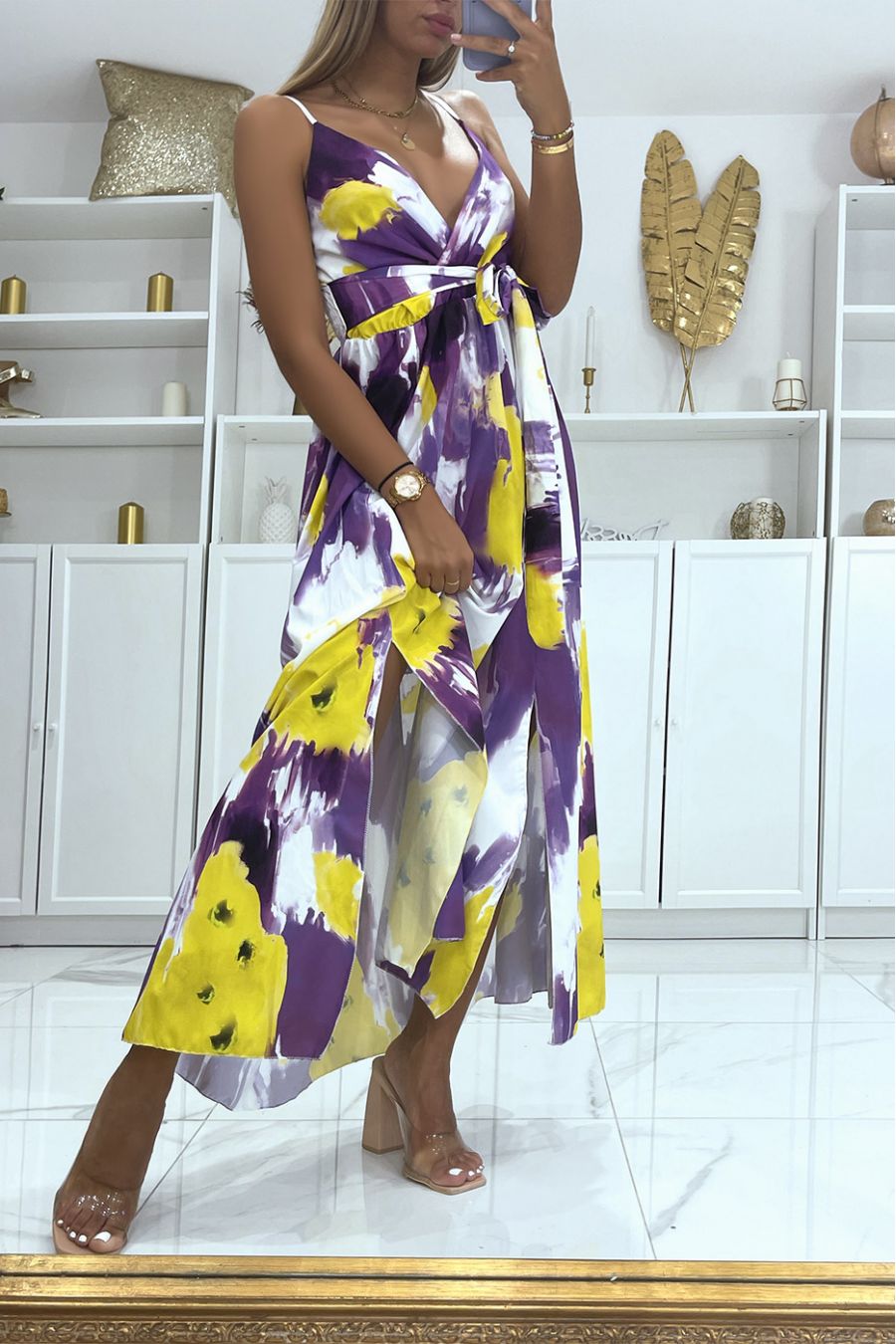 Lange wikkeljurk met lila kleurig patroon en dunne bandjes - 3