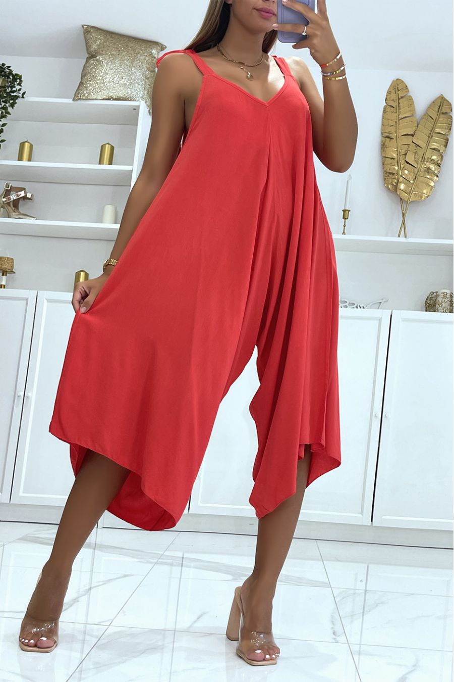 Vloeiende zomerjumpsuit in asymmetrische rode sarouel-stijl - 3