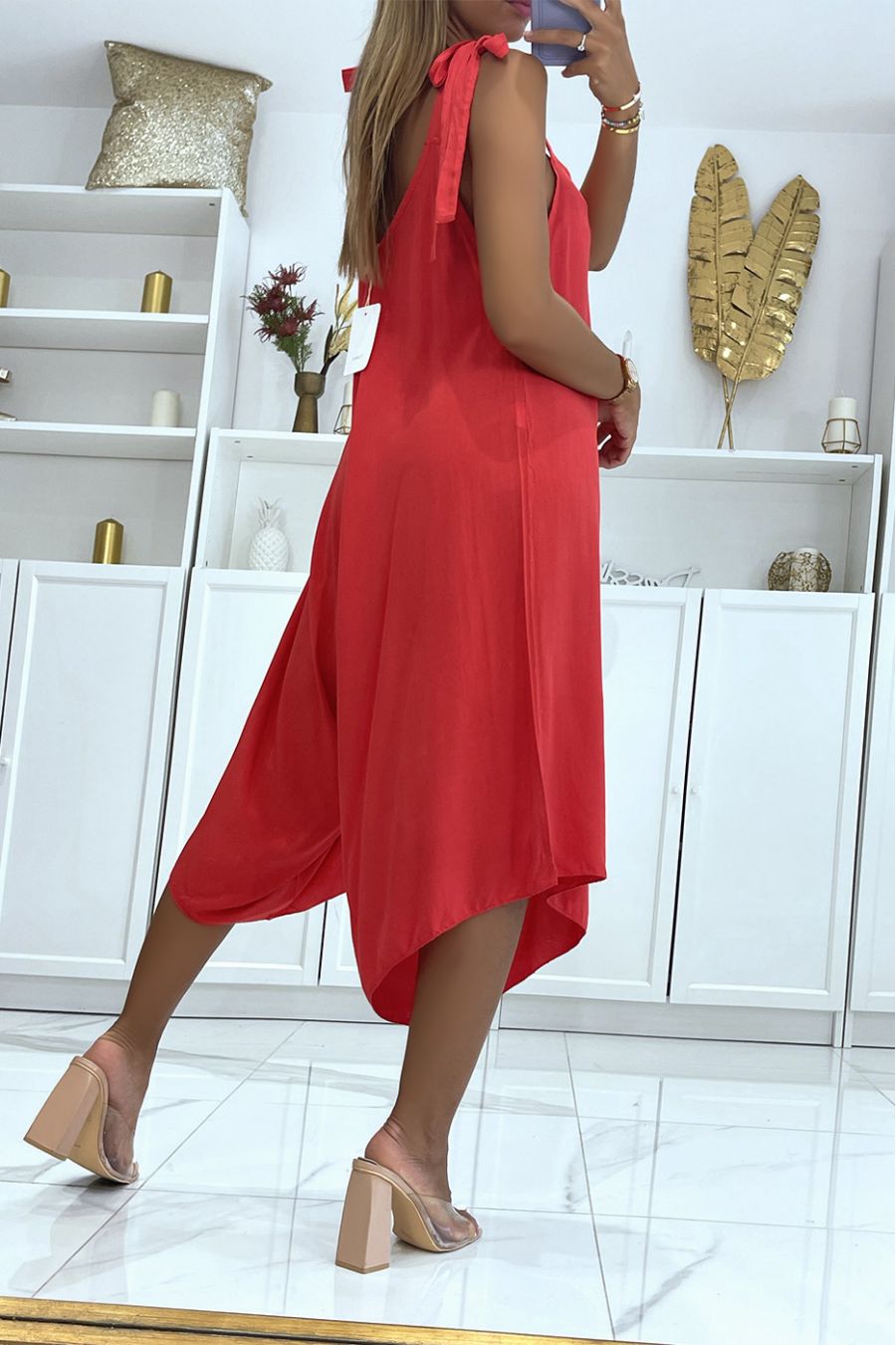 Vloeiende zomerjumpsuit in asymmetrische rode sarouel-stijl - 4