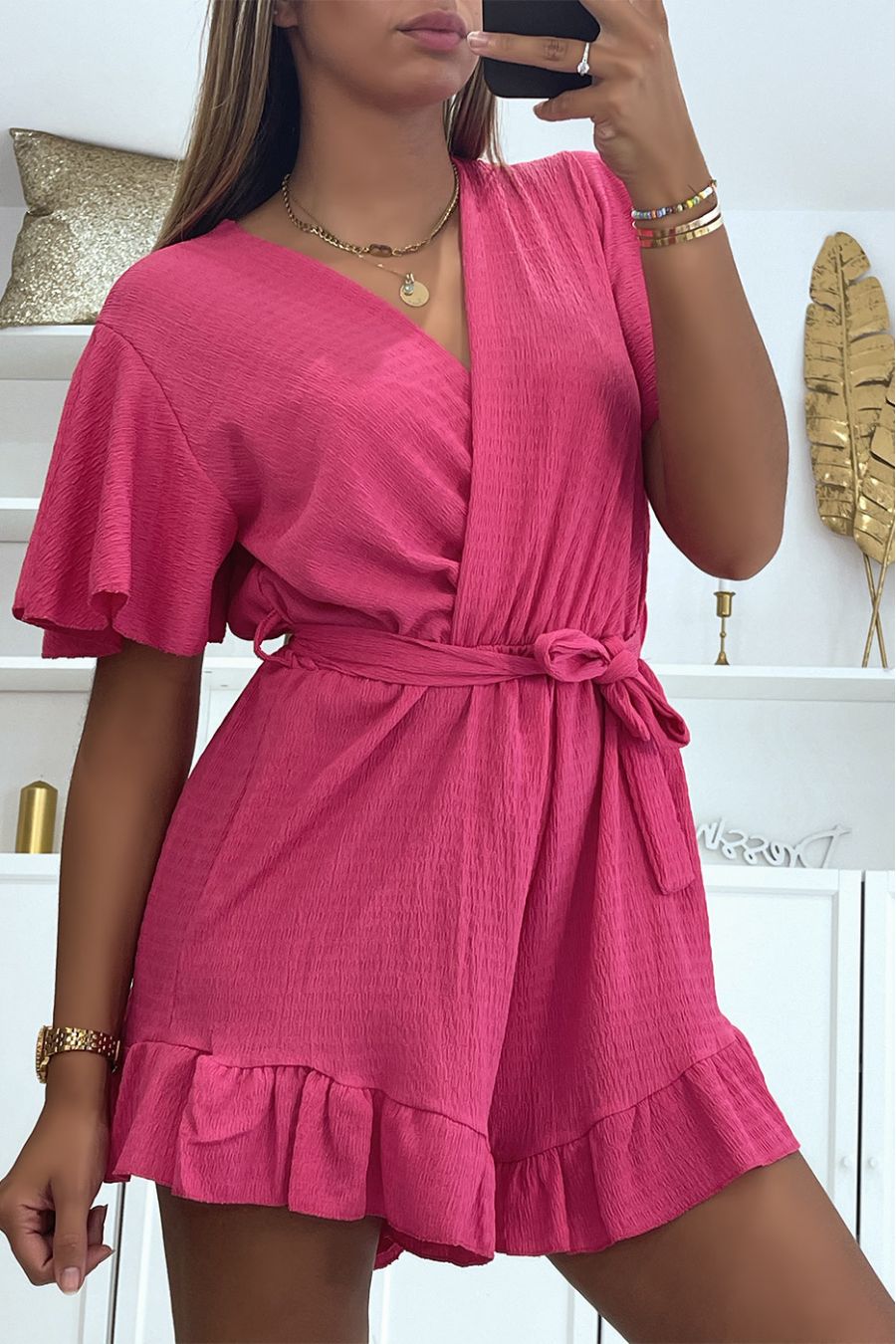Vloeiende fuchsia playsuit met overslag en volant - 3