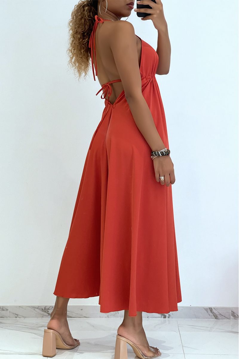 Plain coral long dress with bare back and triangle neckline - 3