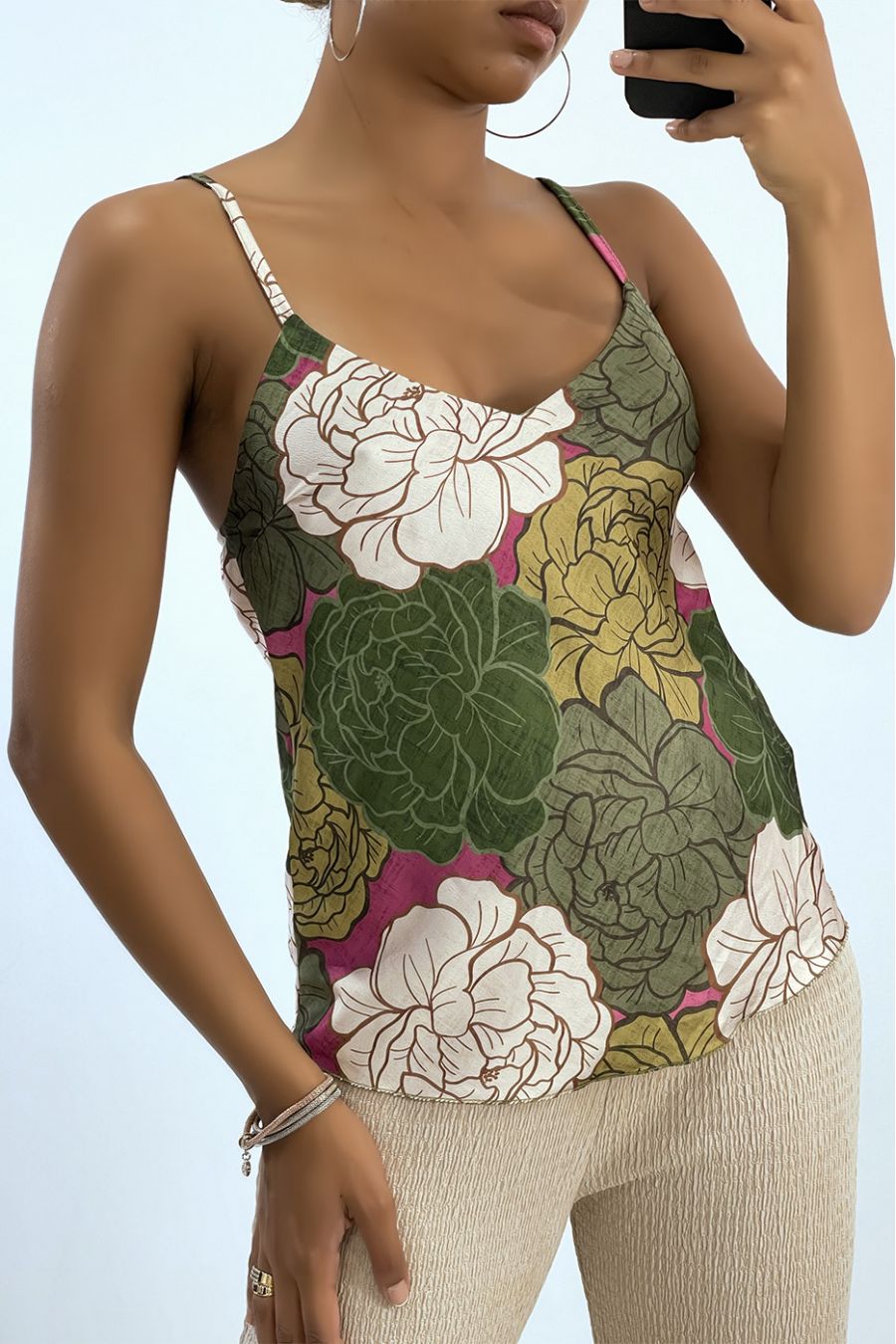 Chic tank top with thin strap and khaki floral print