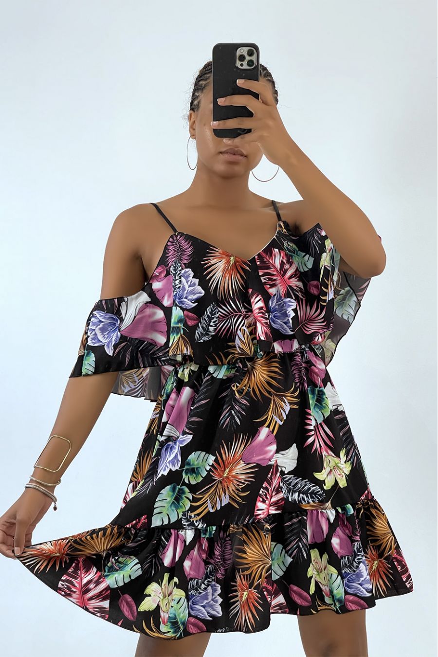 Robe fluide noir à épaules tombantes et imprimé tropical   - 3