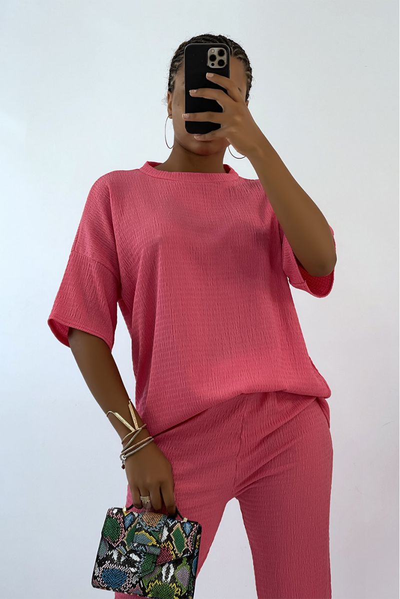 Lichte en comfortabele roze set met T-shirt met ronde hals en wijde broek   - 2