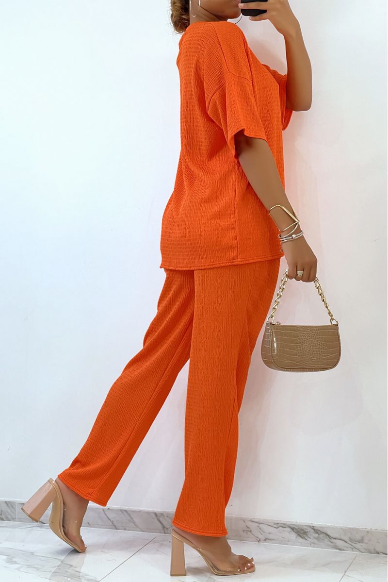 Light and comfortable orange set with round neck Tshirt and wide pants   - 5