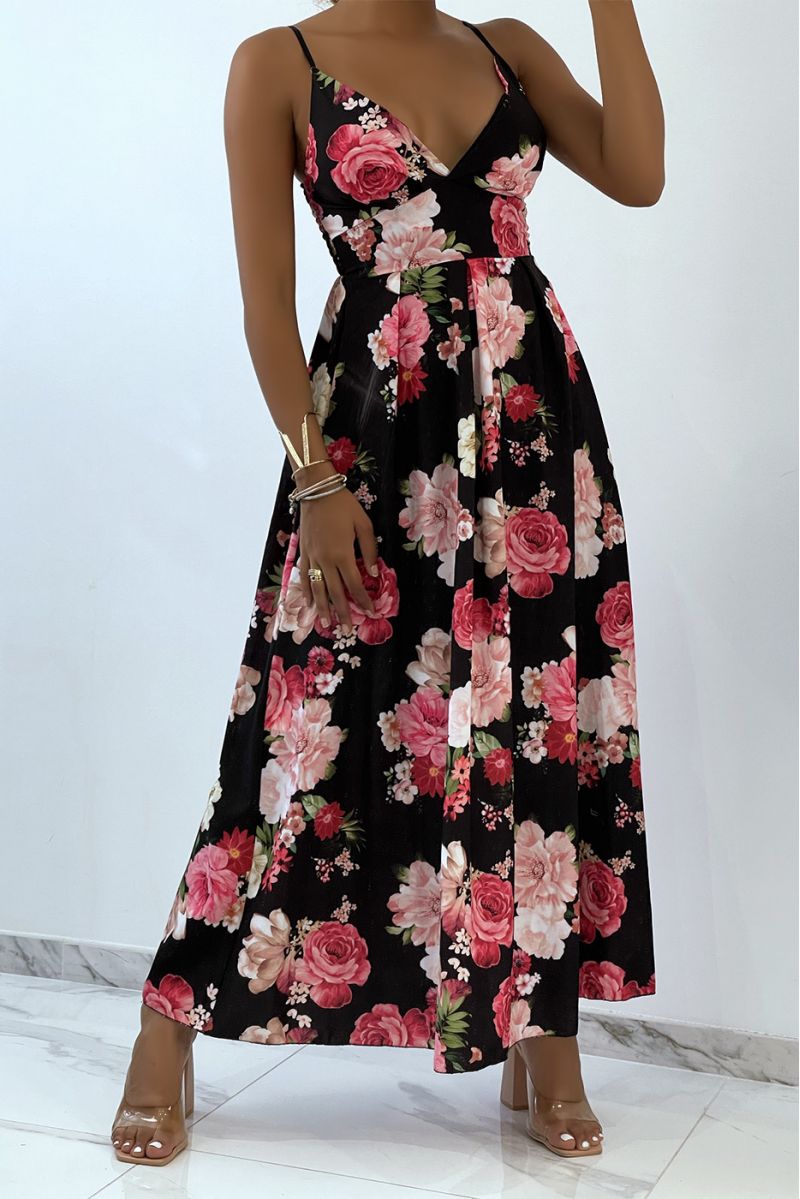 Long black floral dress with triangle neckline - 1