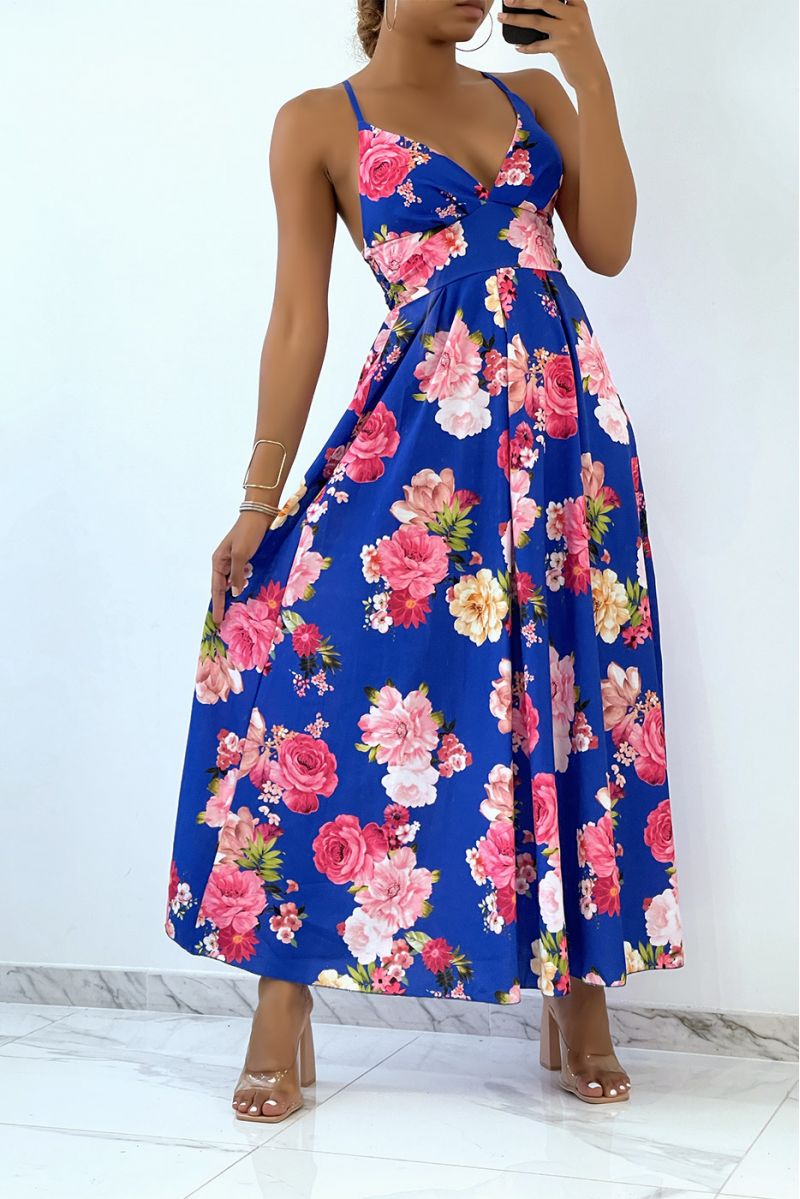Royal long dress with flowers and triangle neckline  - 1
