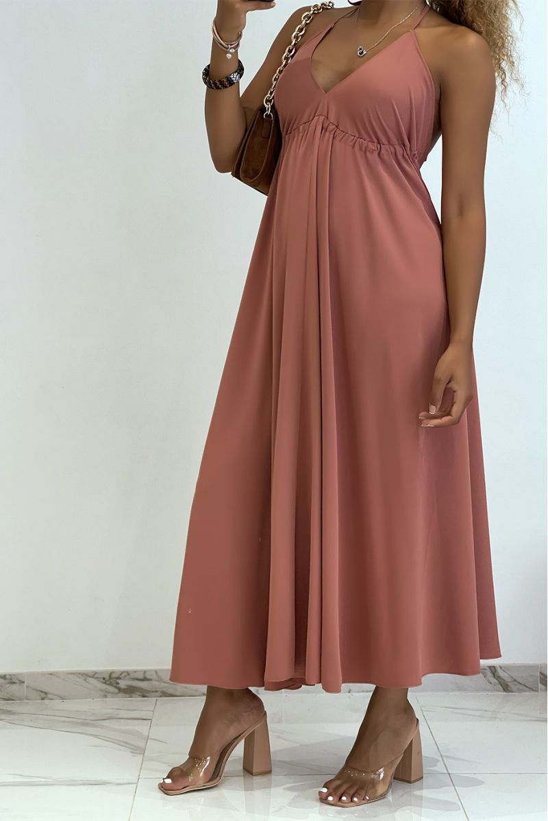 Plain old pink long dress with bare back and triangle neckline  - 2