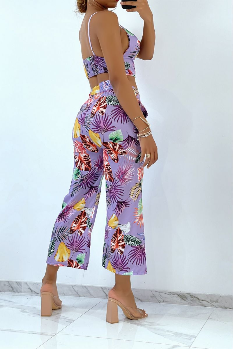Fluid lilac set with foliage print crop top with V-neck bustier and thin straps and cropped trousers - 4