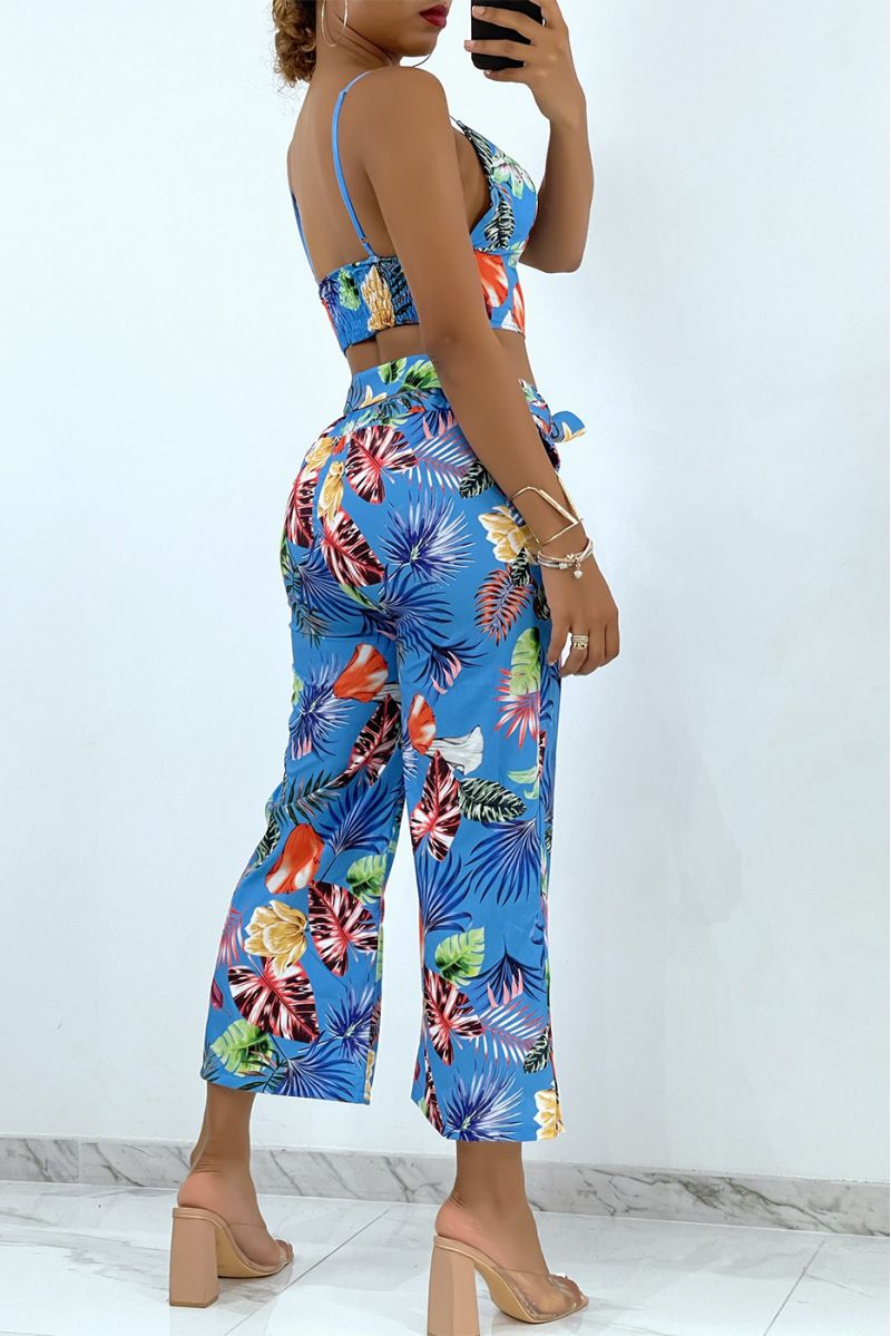 Fluid turquoise set with foliage print crop top with V-neck bustier and thin straps and cropped trousers - 3