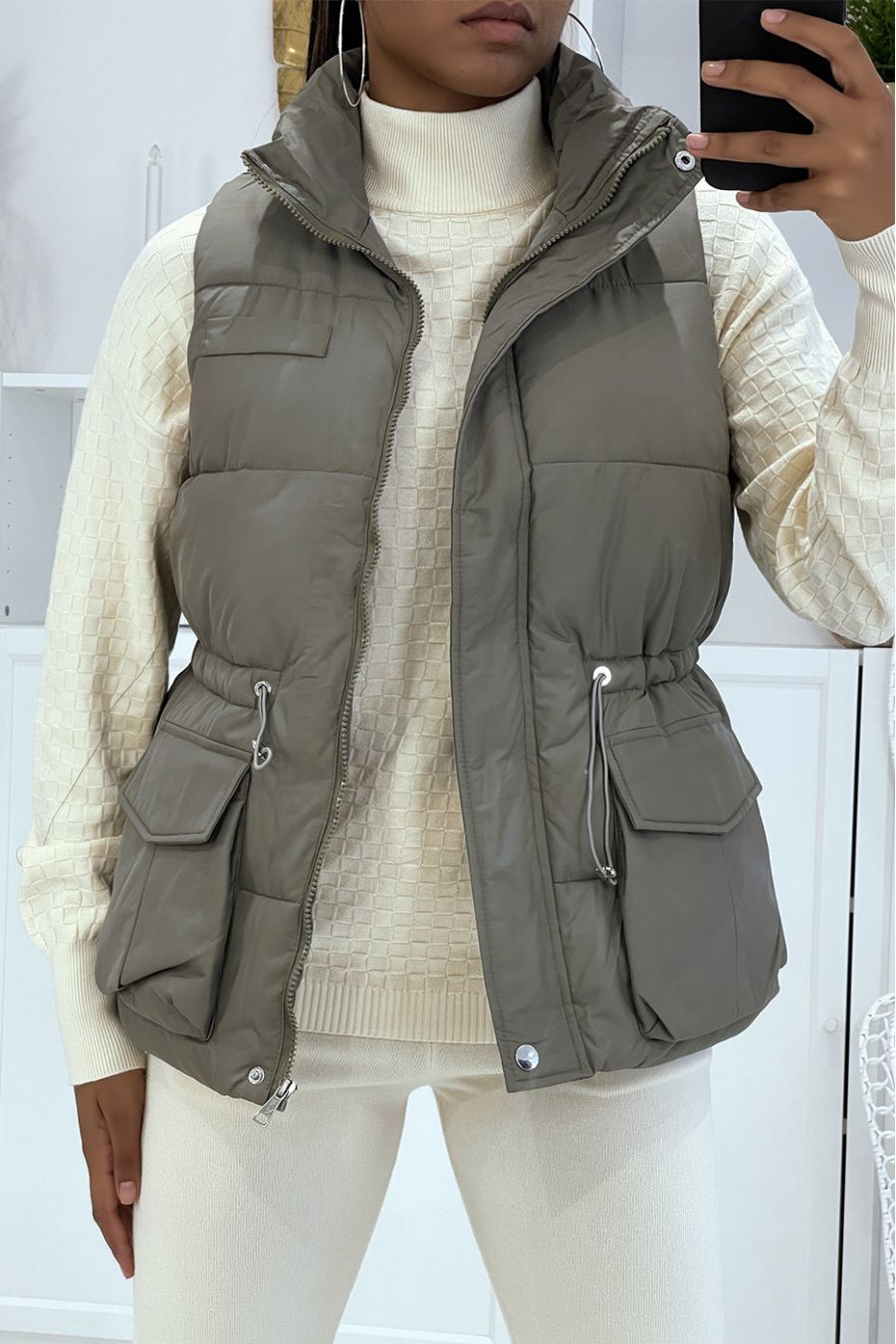 Khaki sleeveless padded jacket with a high collar, pretty golden buttons and large sleeves - 2