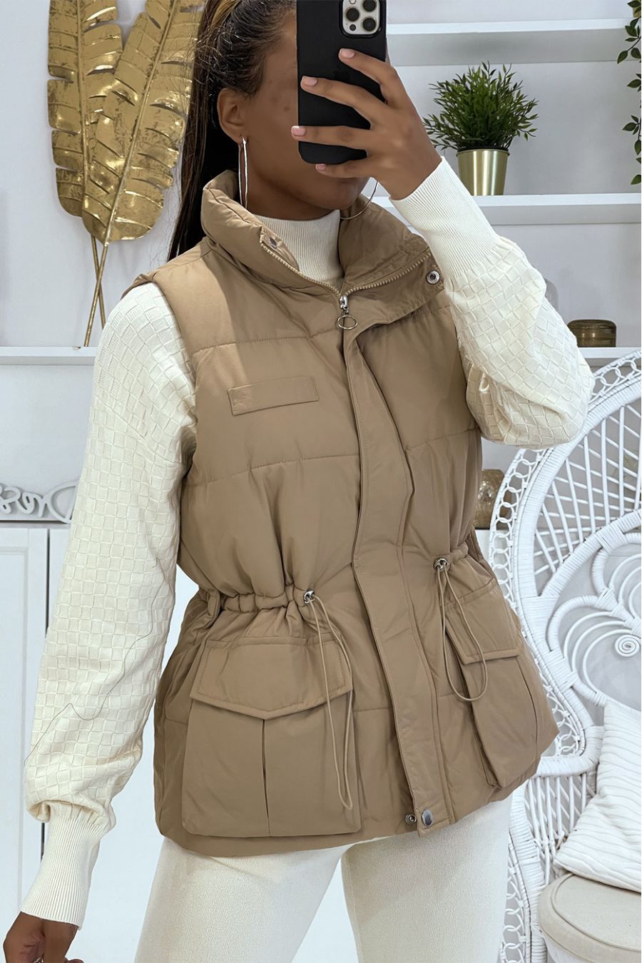 Camel sleeveless puffer jacket with high collar, pretty gold buttons and large sleeves - 4