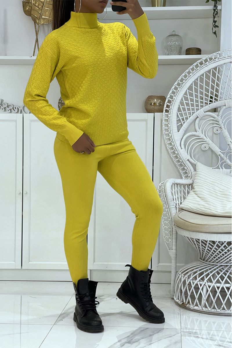 3-piece yellow down jacket and ribbed joggers winter set  Casual chic and cocooning style - 6