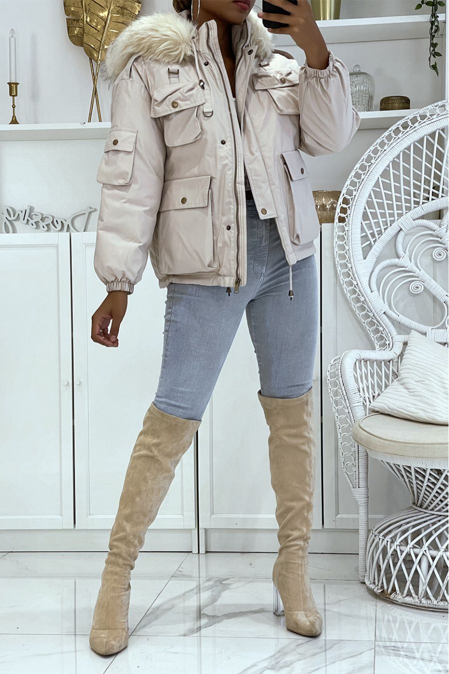Short beige parka with white faux fur - 1