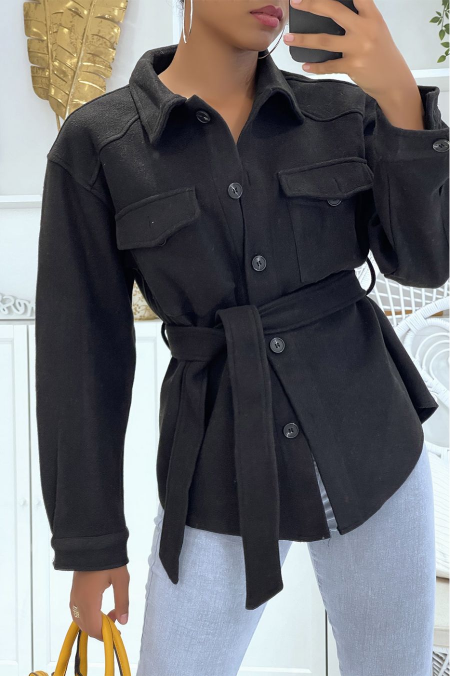 Veste noire mi-longue douce à boutons et ceinture à la taille très chic et tendance - 2