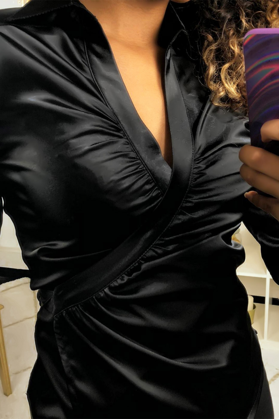 Zwarte satijnen blouse in wikkelstijl. F21 - 3