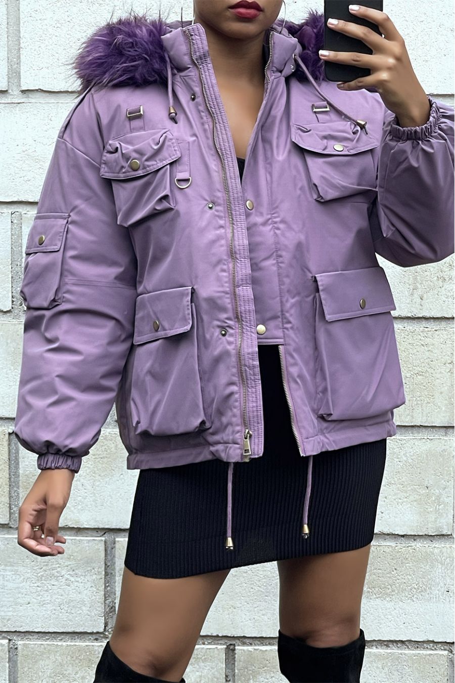 Manteau violet avec plusieurs poches et capuche  - 1