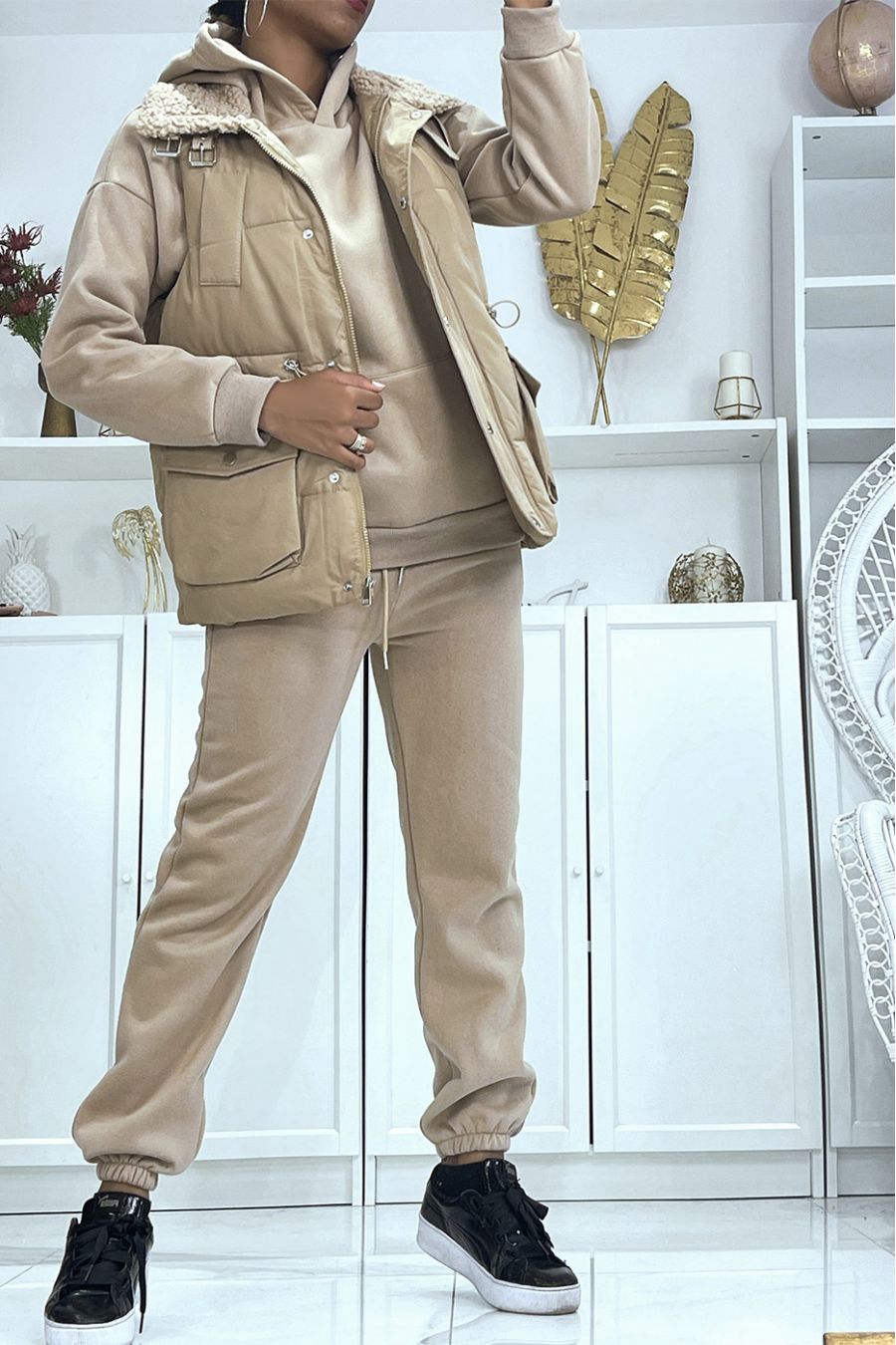 3-piece set of very thick sleeveless down jacket and sweatpants in taupe - 1