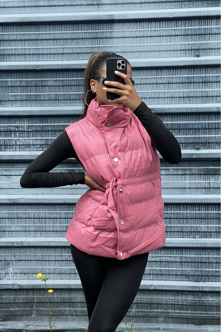 Faux fuchsia mouwloos pufferjack verstelbaar in de taille - 4