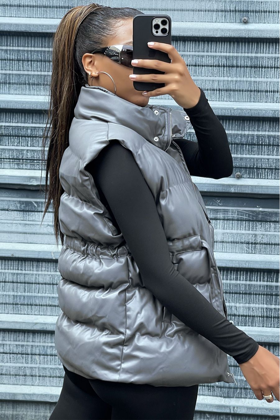 Doudoune en simili anthracite sans manche ajustable à la taille  - 4