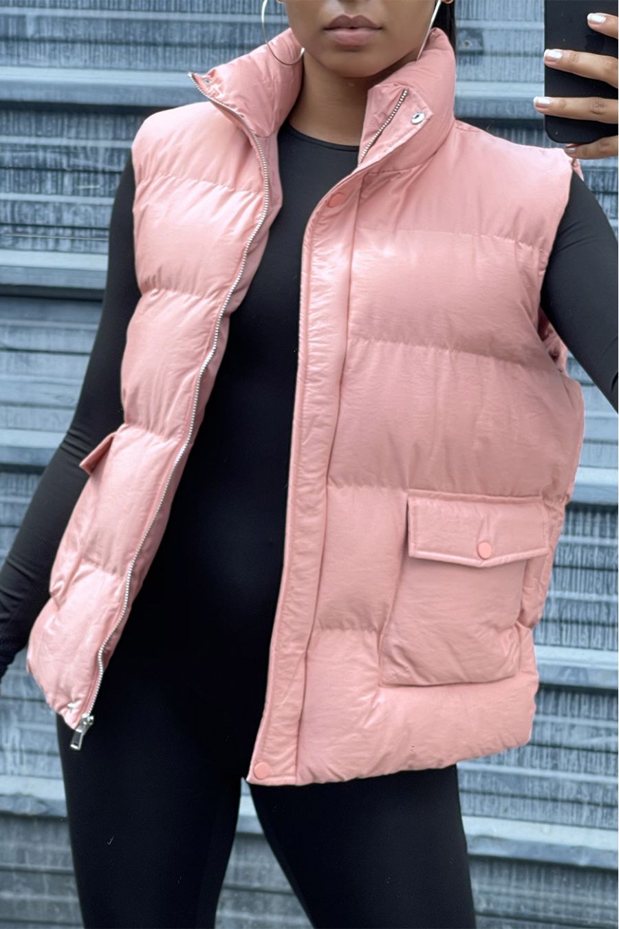 Pink sleeveless puffer jacket - 3