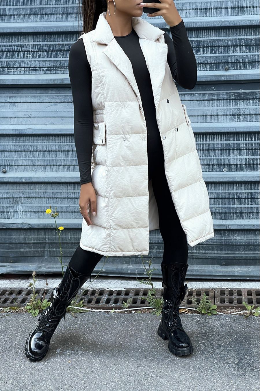 Longue doudoune beige croisé ajustable à la taille  - 1