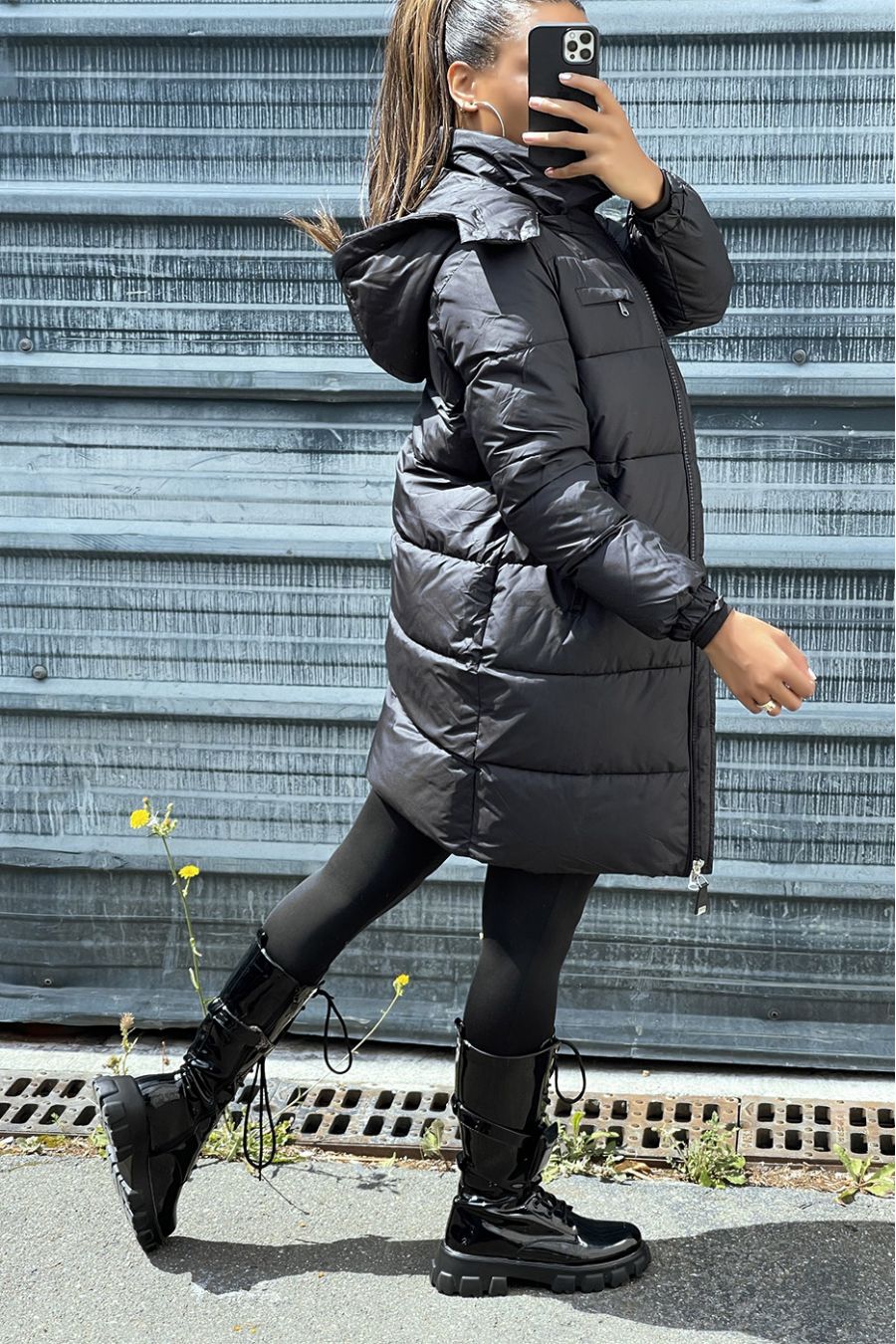 Long black down jacket with bag and detachable hood - 3