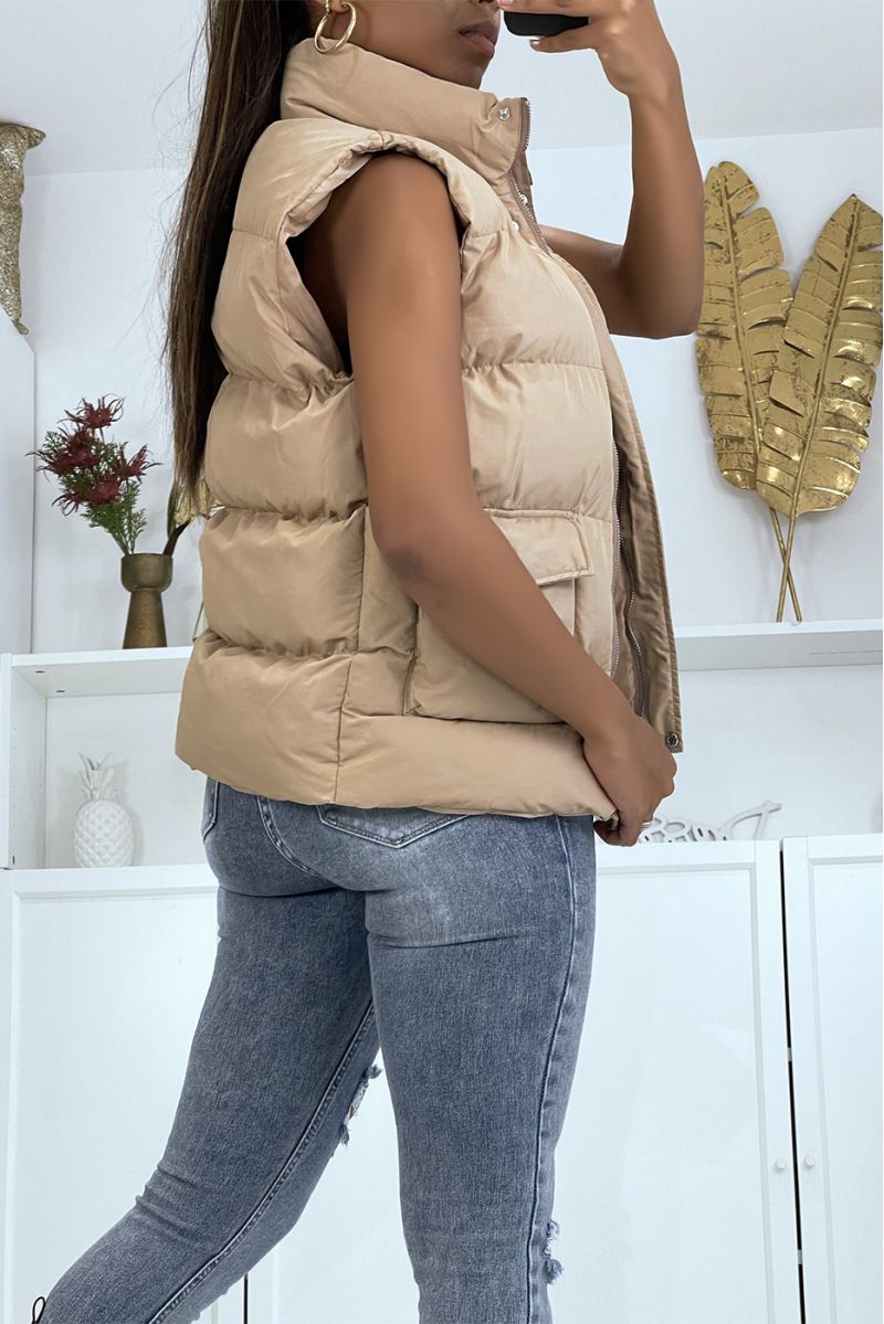 Well rounded taupe sleeveless down jacket - 3