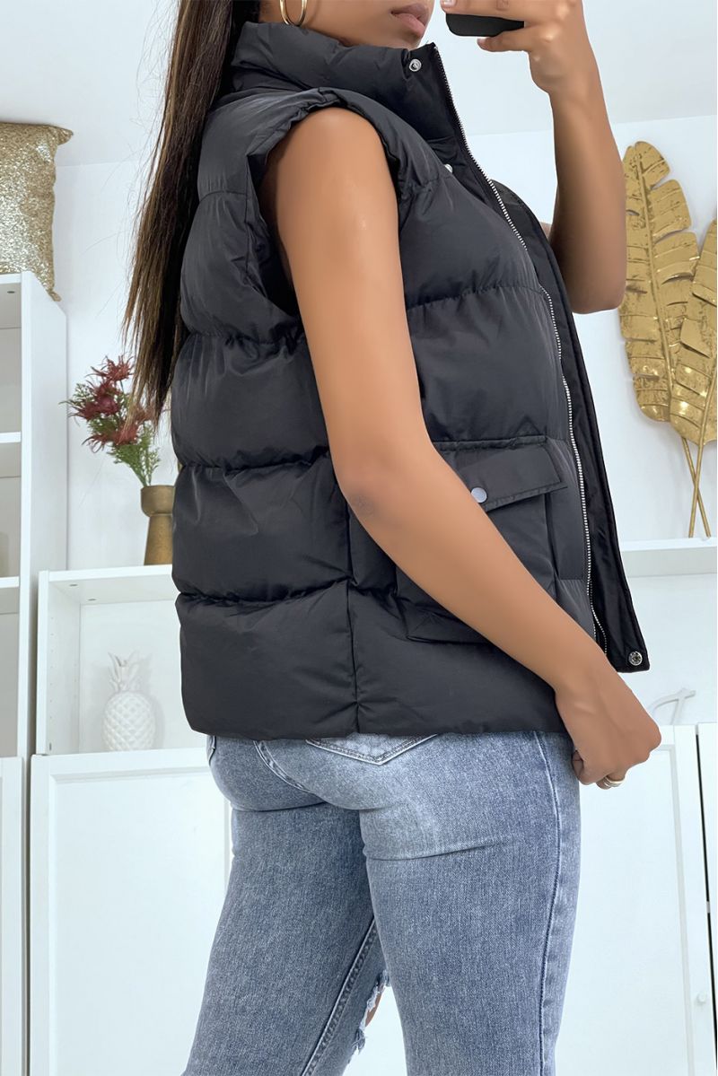 Well rounded black sleeveless down jacket - 3