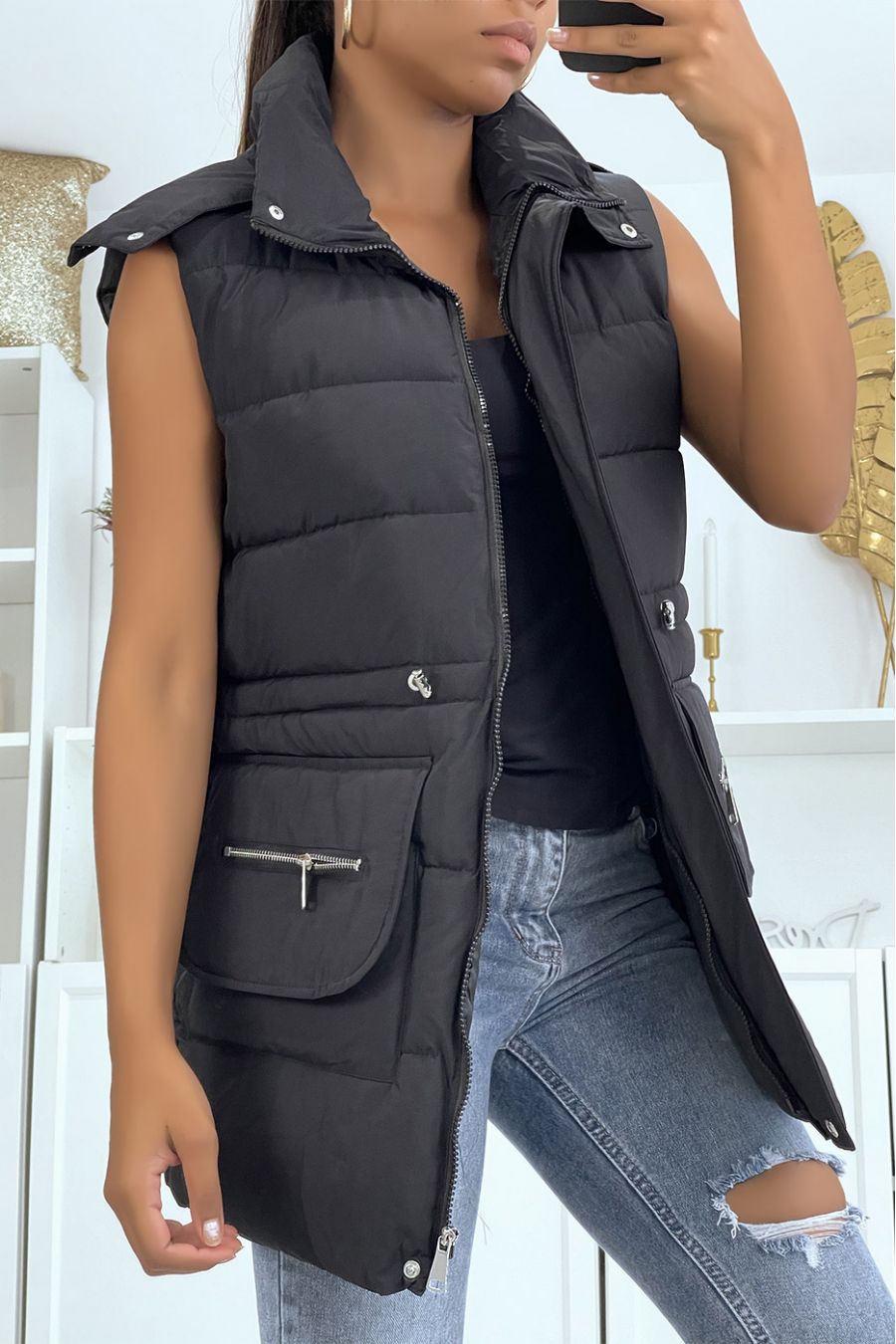 Well rounded black sleeveless down jacket - 2