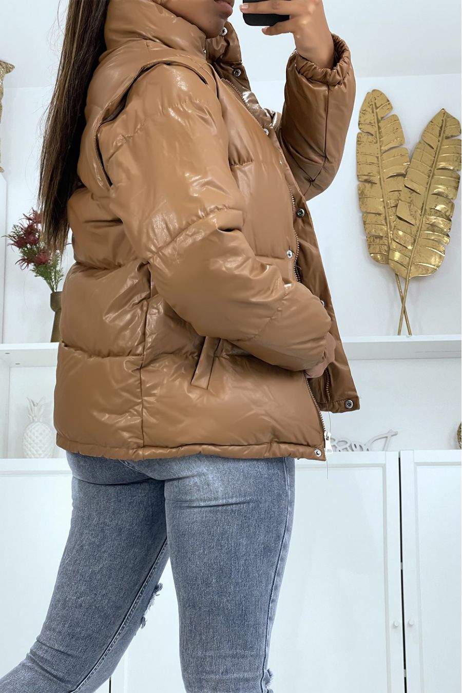 Camel puffer jacket with detachable faux sleeve - 3