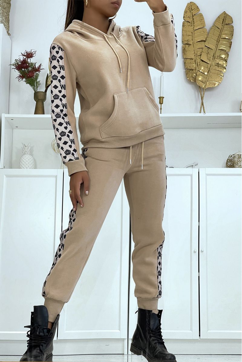 3-piece set of sleeveless padded jacket with beige patterned sweatshirt and joggers - 1