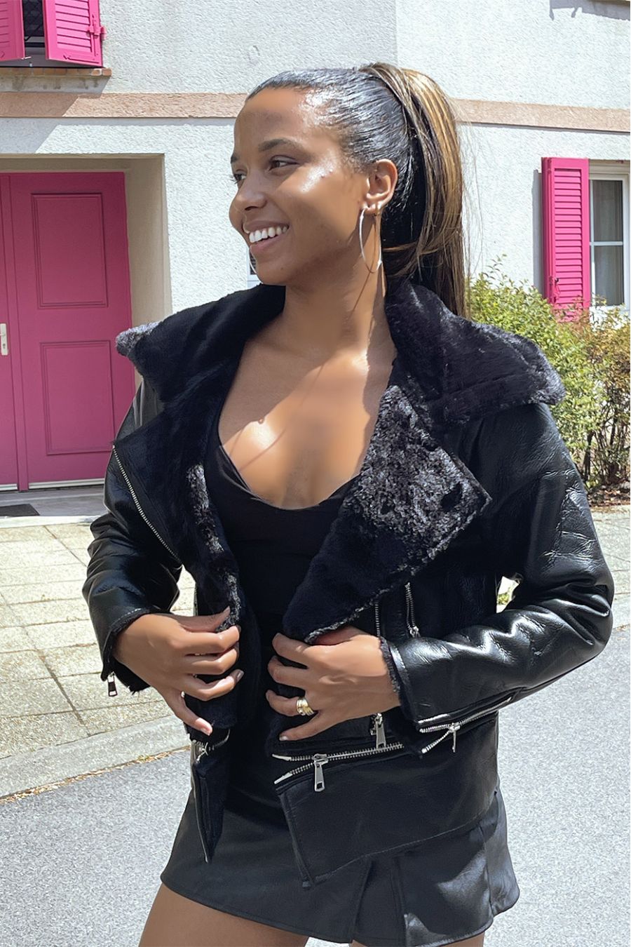 Black faux lined coat inside - 4