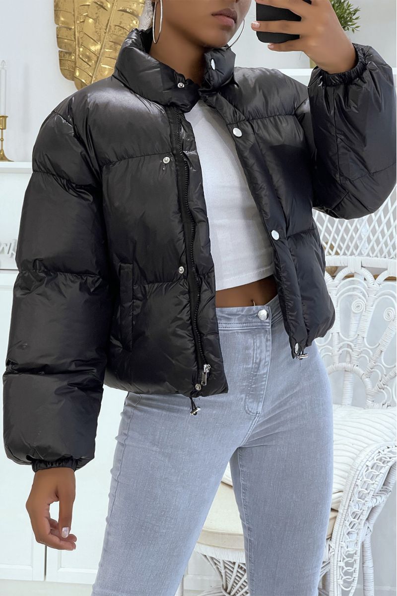 Short black puffer jacket with long sleeves and high collar, super trendy color perfect for winter - 6
