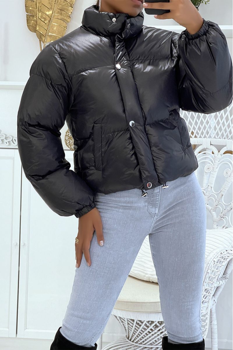 Short black puffer jacket with long sleeves and high collar, super trendy color perfect for winter - 9