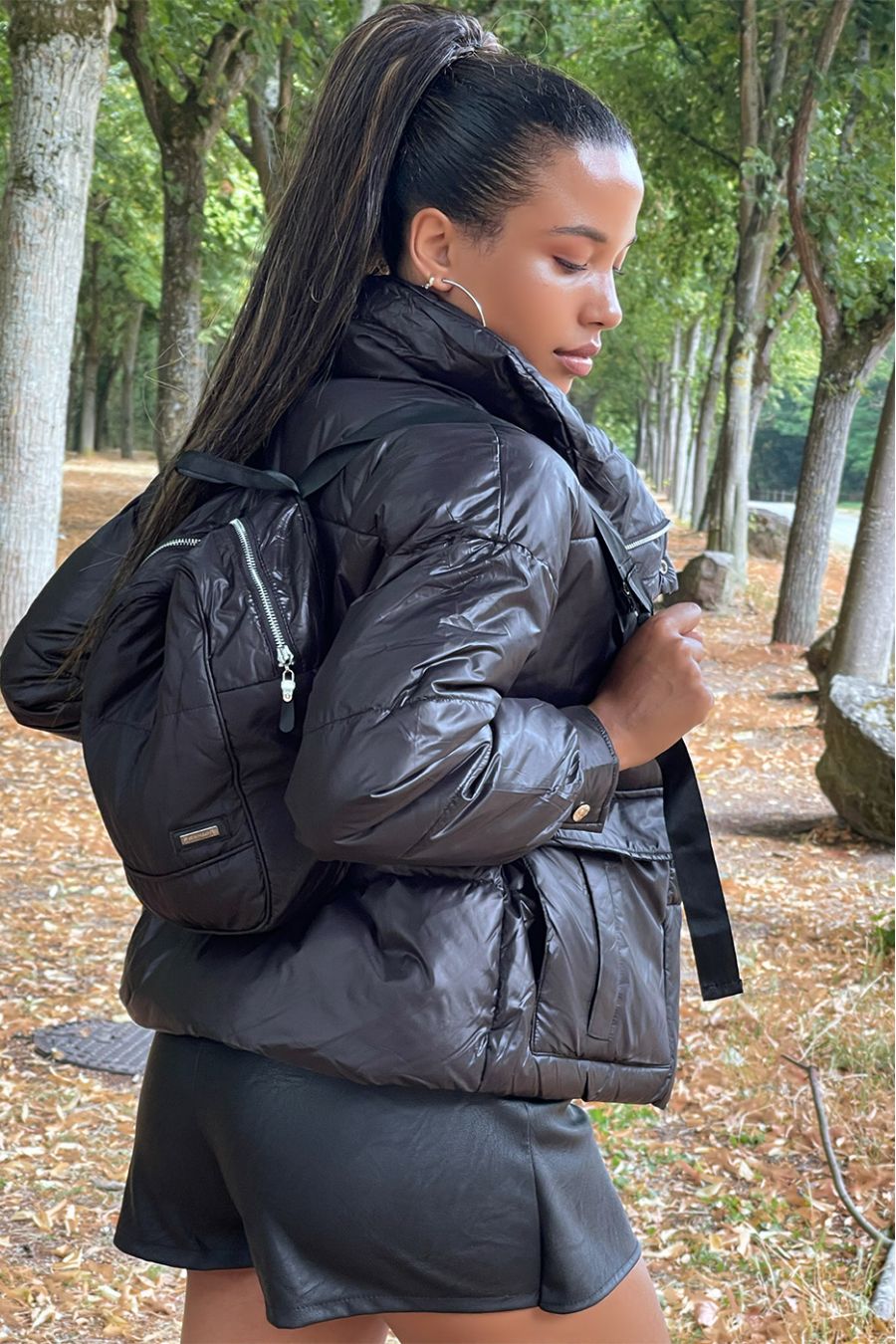 Mid-length black down jacket with reflective effect, super trendy, light and comfortable - 1