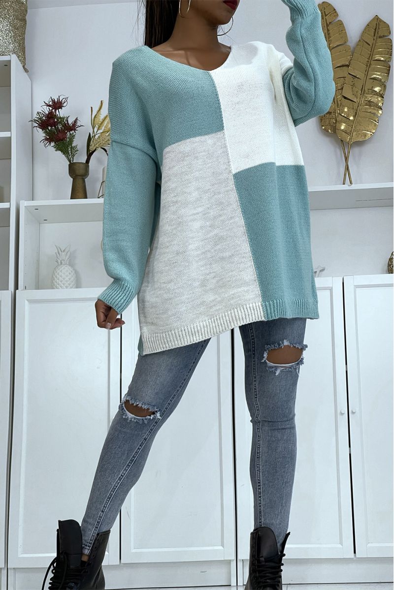 Oversized V-neck sweater with asymmetrical water green pattern - 1