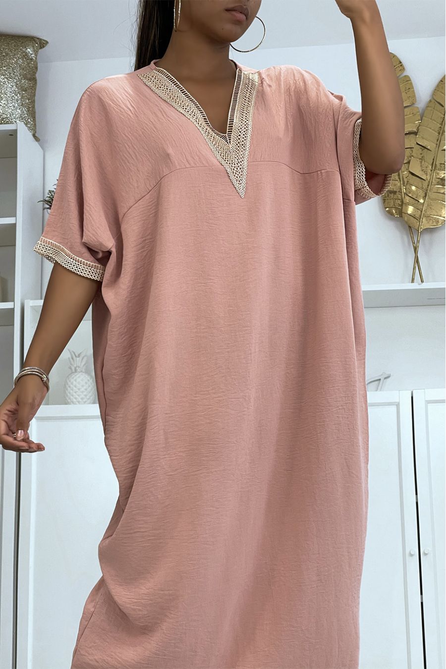 Pink dress with short sleeves and embroidery on the sleeves and collar - 3