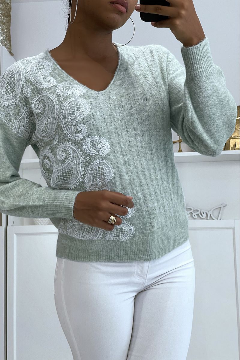 Pastel green V-neck sweater with white lace pattern - 3